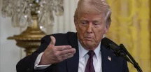 Trump Ukrayna’ya Kırmızı Kart Gösterdi: Askeri Yardımları Durdurdu!