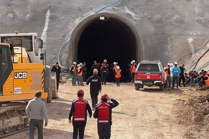 Hızlı Tren Şantiyesinde Feci Kaza!