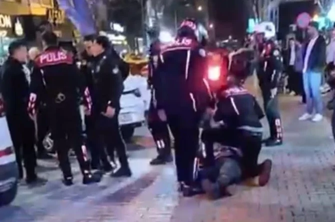 İzmir’de Polise Saldırı!