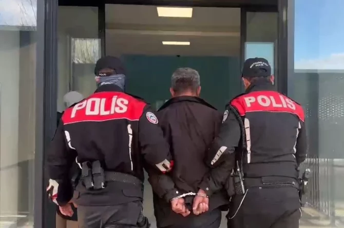 İzmir Dahil 5 İlde Dev Operasyon!