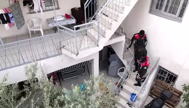 İzmir’de Şafak Operasyonu