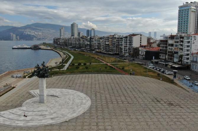 İzmirliler Kasaları Boş Bıraktı!