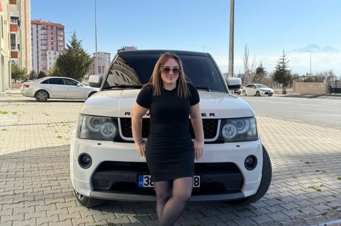 Ayfer Karel, Kayseri’de Yine Fırtına Estirecek!