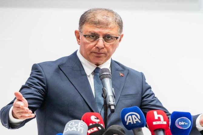 Başkan Tugay’dan sendikaya çağrı