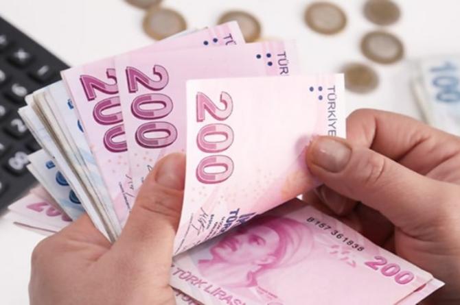 Emekli maaşı alan herkesi ilgilendiriyor: Yarın itibarıyla değişecek!