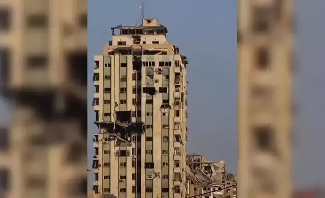 İsrail, Gazze’deki En Yüksek Binaya Saldırdı