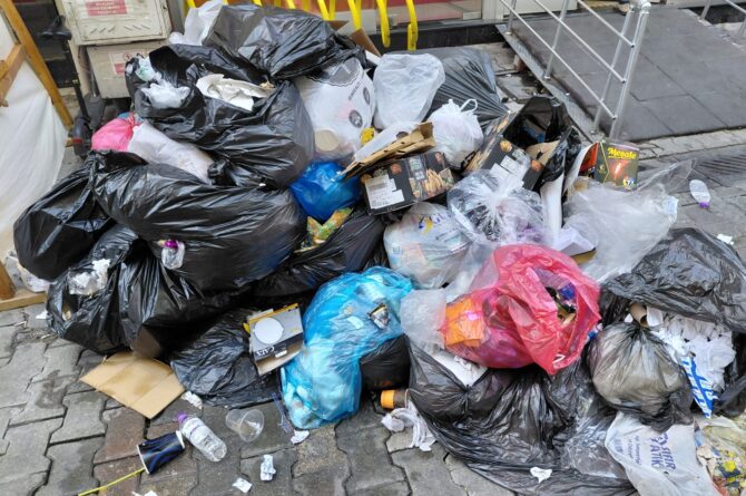 İzmir’de Çöp Krizi Büyüyor