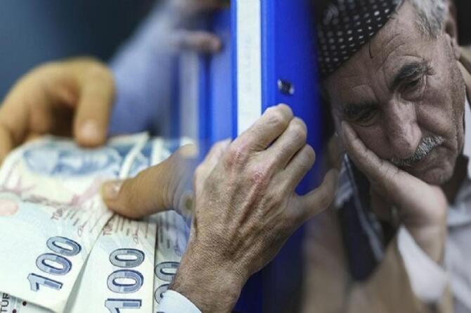 2026 yılı memur ve emekli maaşları ne kadar olacak? İşte olası zam tahminleri