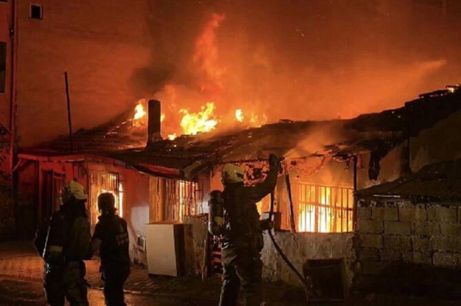 İzmir’de 5 Kardeşin Yanarak Hayatını Kaybettiği Yangın Davasında Karar