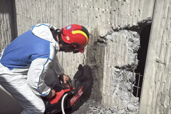 İstanbul Beyoğlu’nda Tünelde Mahsur Kaldı!