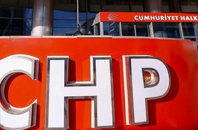 CHP’li iki meclis üyesi partisinden istifa etti