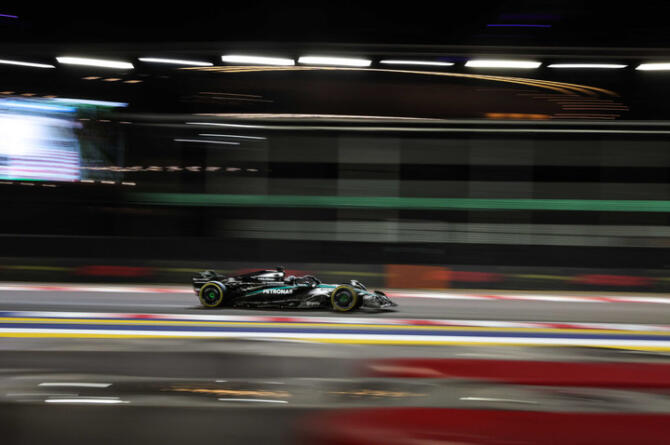 Formula 1’de Singapur GP’yi George Russell Kazandı