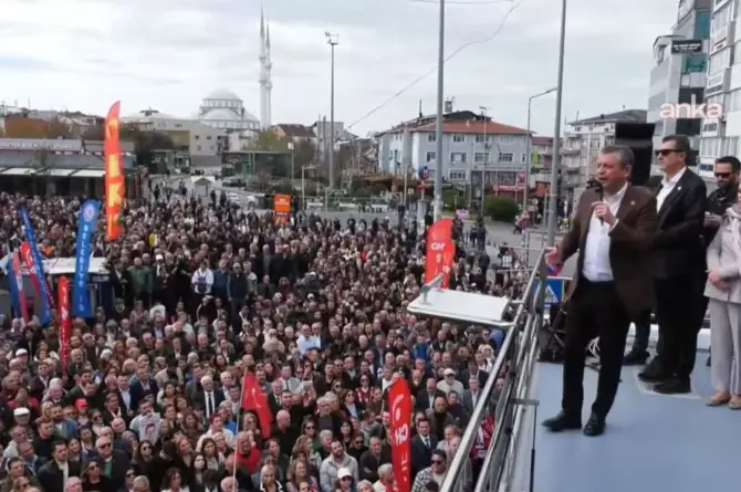 Özgür Özel’den Çağlayan Adliyesi Önünde Sert Mesajlar