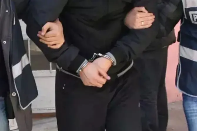 İzmir Menderes’te Eşini Öldüren Zanlı Tutuklandı