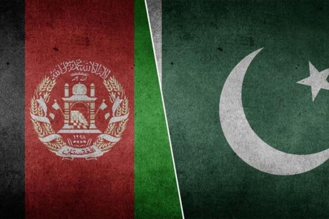 Pakistan, Afganistan’ın Başkentini Bombalıyor!