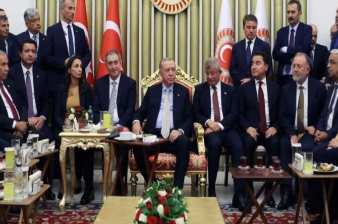 AK Parti kulislerinde o iki isim rahatsızlık yarattı
