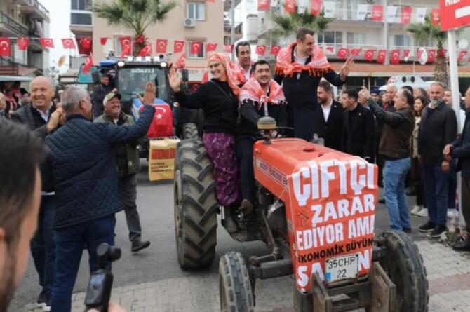 İzmir’de çiftçilerden traktörlü eylem