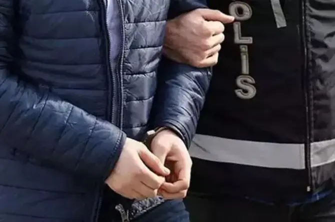 Türk bayrağına hakaret eden kişiye tutuklama talebi!