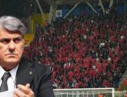 Beşiktaş taraftarı yönetimi istifaya davet etti