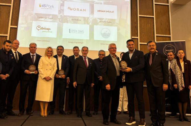 MADOST ‘Sevgi ve Dostluk Buluşmasında Ertuğrul Günay’ı Manisa’da Ağırladı