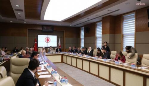 15 yaş altına sosyal medya yasağı Meclis’ten geçti