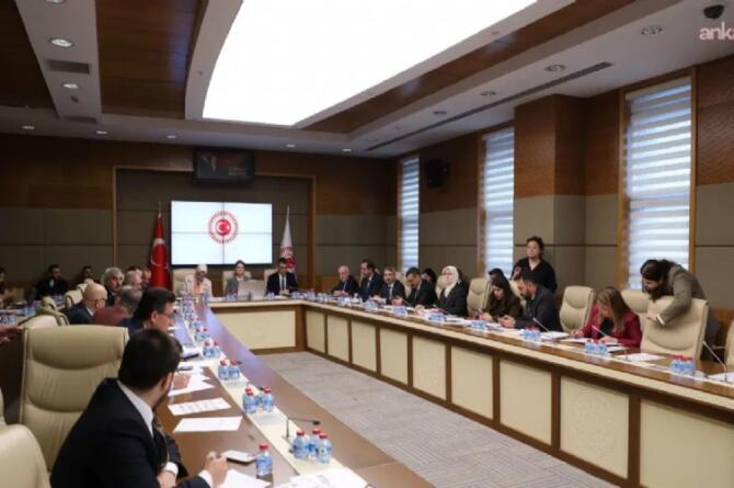 15 yaş altına sosyal medya yasağı Meclis’ten geçti