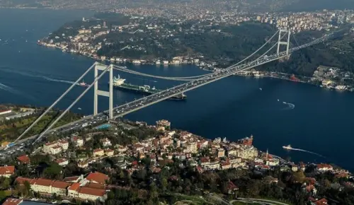 Boğaz köprülerinin özelleştirmesi için İngiliz şirkete yetki verildi