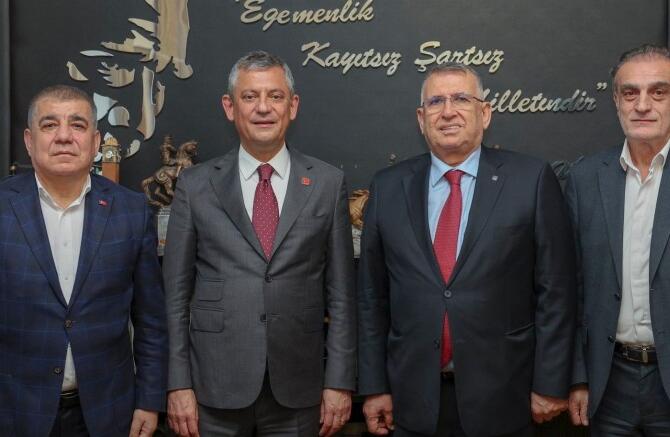 Ramis Topal’dan CHP Lideri Özgür Özel’e Ziyaret: “Kararlı Mücadelemizi Sürdüreceğiz”
