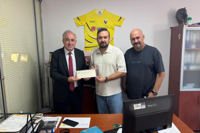 Spor Politikaları Derneği Başkanı Hakan Nergis’e 19. Anadolu Spor Ödülleri’nde “Örnek Davranış” Ödülü