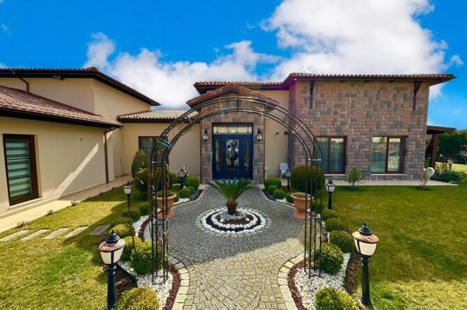 İstanbul ,Büyükçekmece Toskana Vadisi’ndeki Milyon Dolarlık Villa İçin Savcılık Harekete Geçti! 138,40 Metrekarelik Kaçak Alan Tespit Edildi