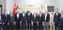Ankara’da 6 CHP belediye meclis üyesi AK Parti’ye geçti