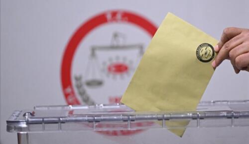 YENİ Parti dört ankette ilk sırada