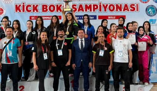 Mustafakemalpaşa’nın gururu Gizem Yıldız: Türkiye’yi Dünya Şampiyonası’nda temsil edecek