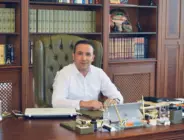 “EL ARABASINDAN TÜRKİYE’NİN ZİRVESİNE: ORHAN GÜZELAYDIN’IN KAHTA ÇİĞKÖFTE DESTANI”